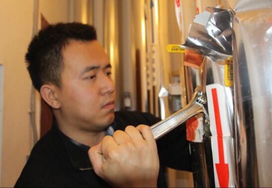 供暖管家傅森：传承父亲踏实作风 除夕之夜“南水北调”保供暖