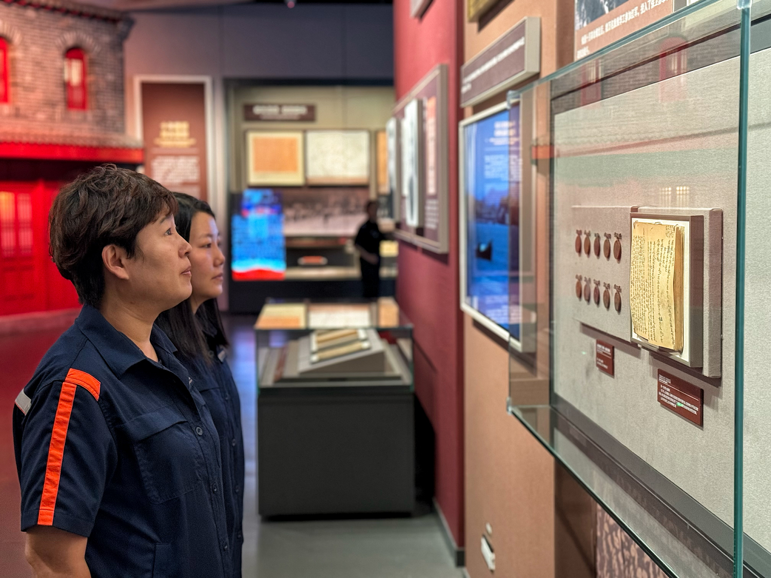 赓续红色血脉 传承奋斗精神 ok138太阳集团基层党组织开展庆祝“七一”系列活动